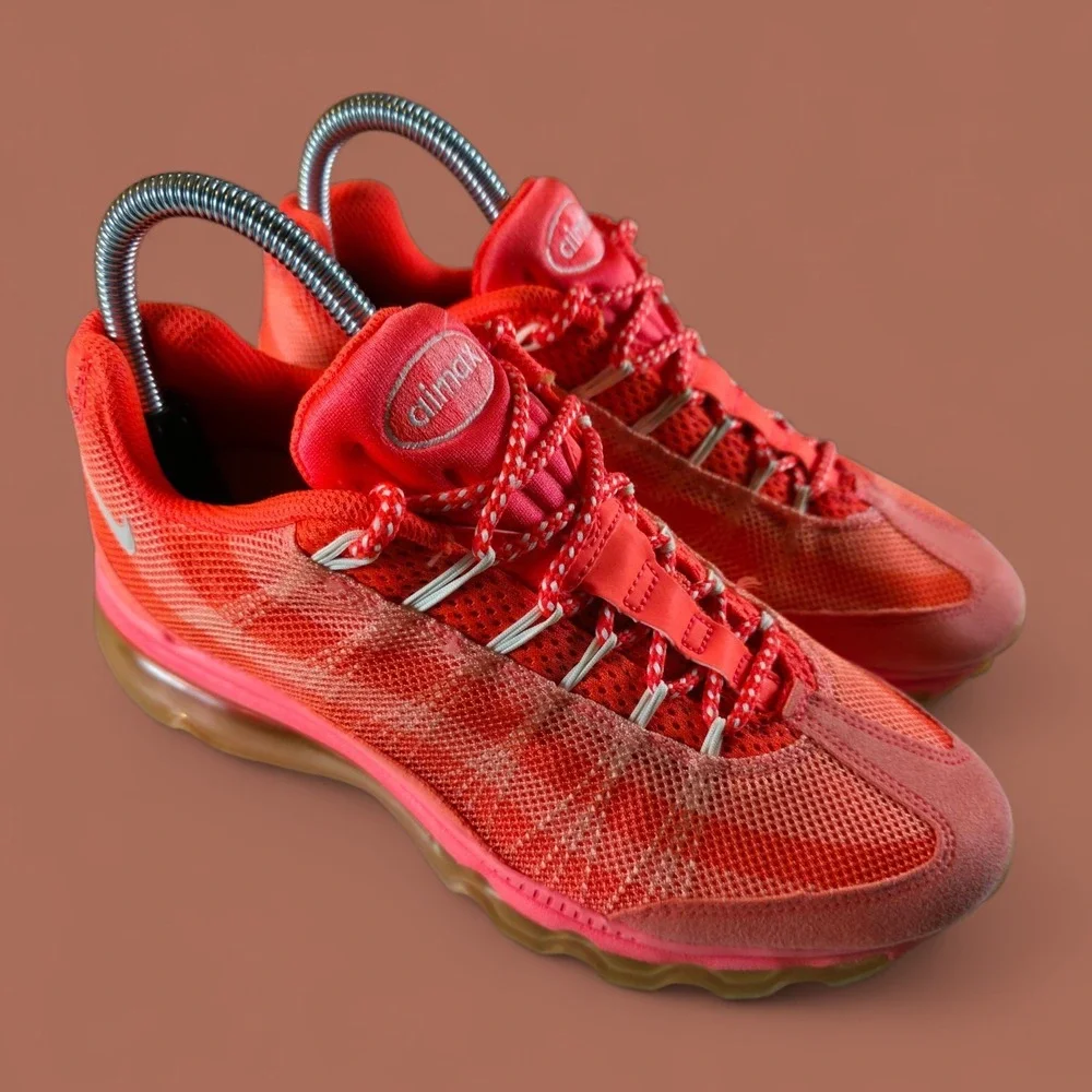 Nike Air Max 95 Dynamic Flywire Orange and Peach Women's Size 7 Shoes *Clean.